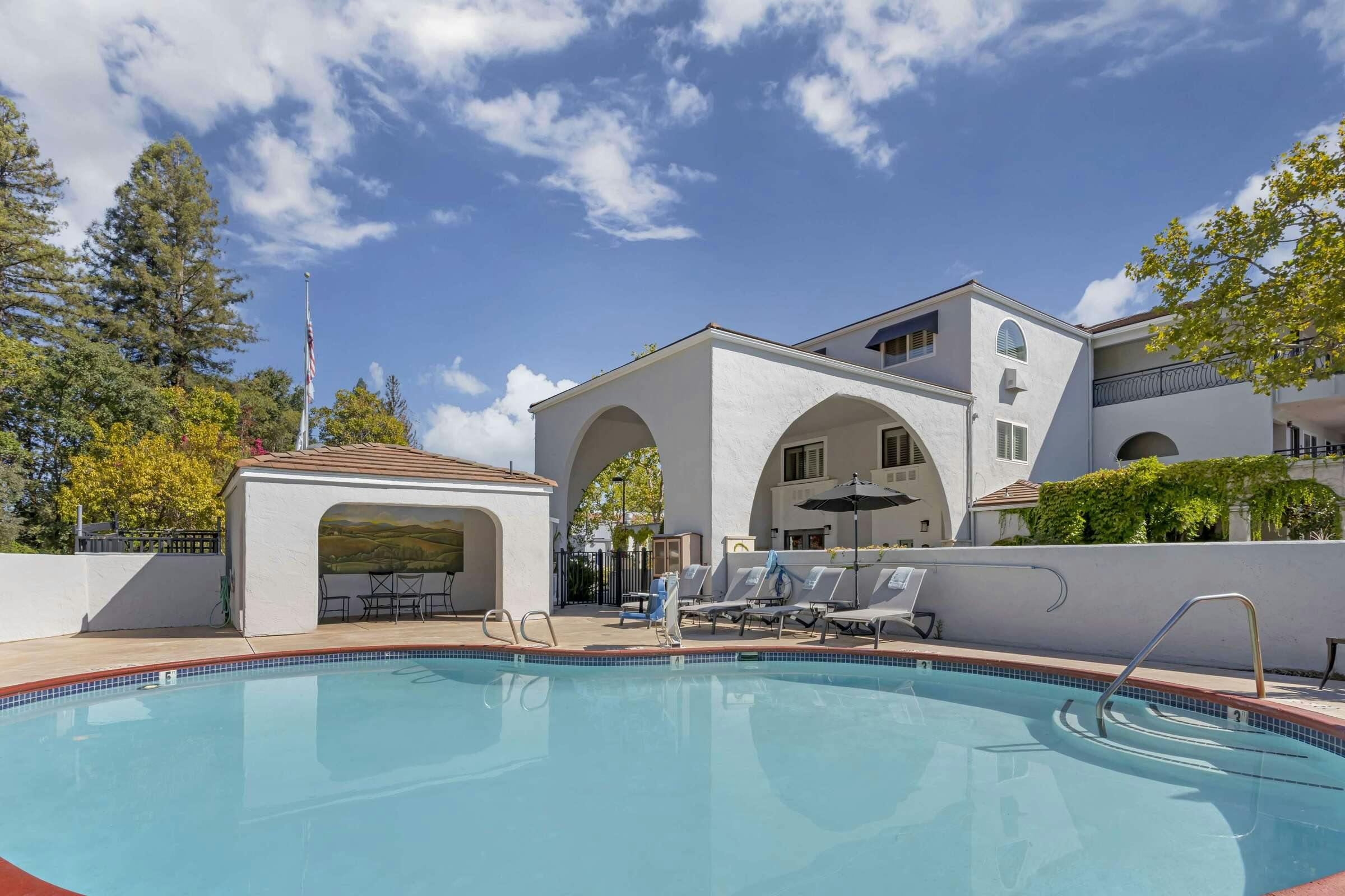 Hotel Best Western Dry Creek Inn photo 3