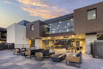 Hotel Aiden by Best Western @ Flagstaff photo 2