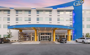 Glō Best Western Savannah Gateway I 95