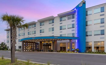 Glō Best Western Pooler Savannah Airport Hotel