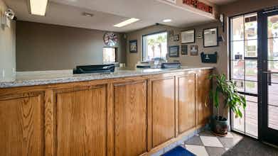 Hotel Best Western Colorado River Inn photo 1