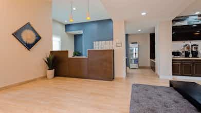 Hotel Best Western Plus New Barstow Inn & Suites photo 1