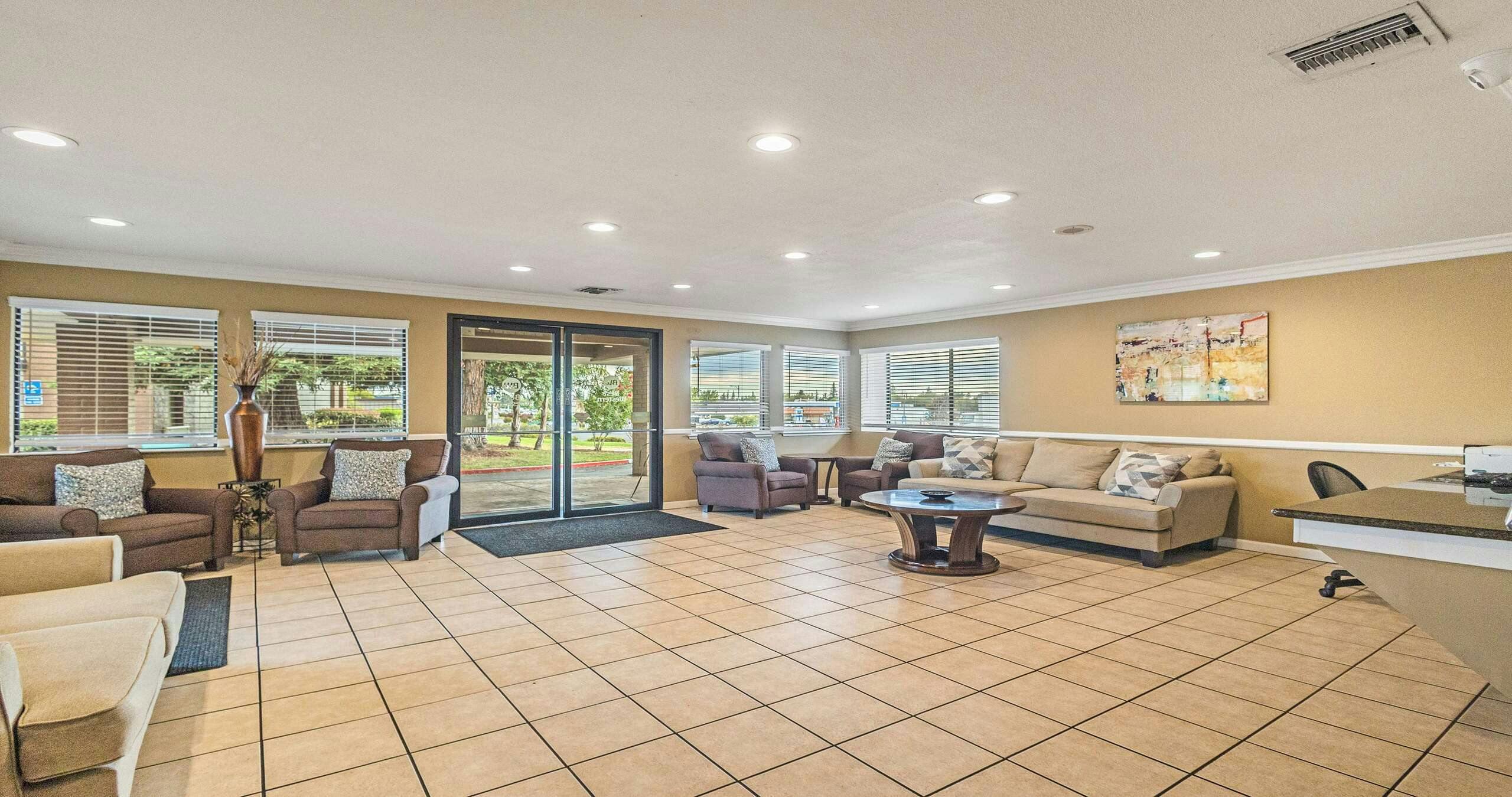 Hotel Best Western Roseville Inn photo 2