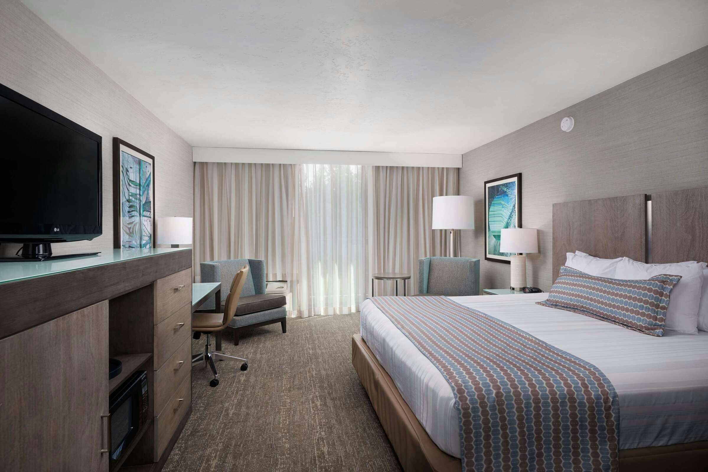 Hotel Best Western Plus Agate Beach Inn photo 4