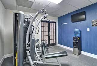 Hotel Best Western Plus Hanes Mall Hotel photo 3