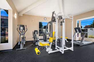 Hotel Sure Stay Plus Hotel By Best Western Upland photo 4
