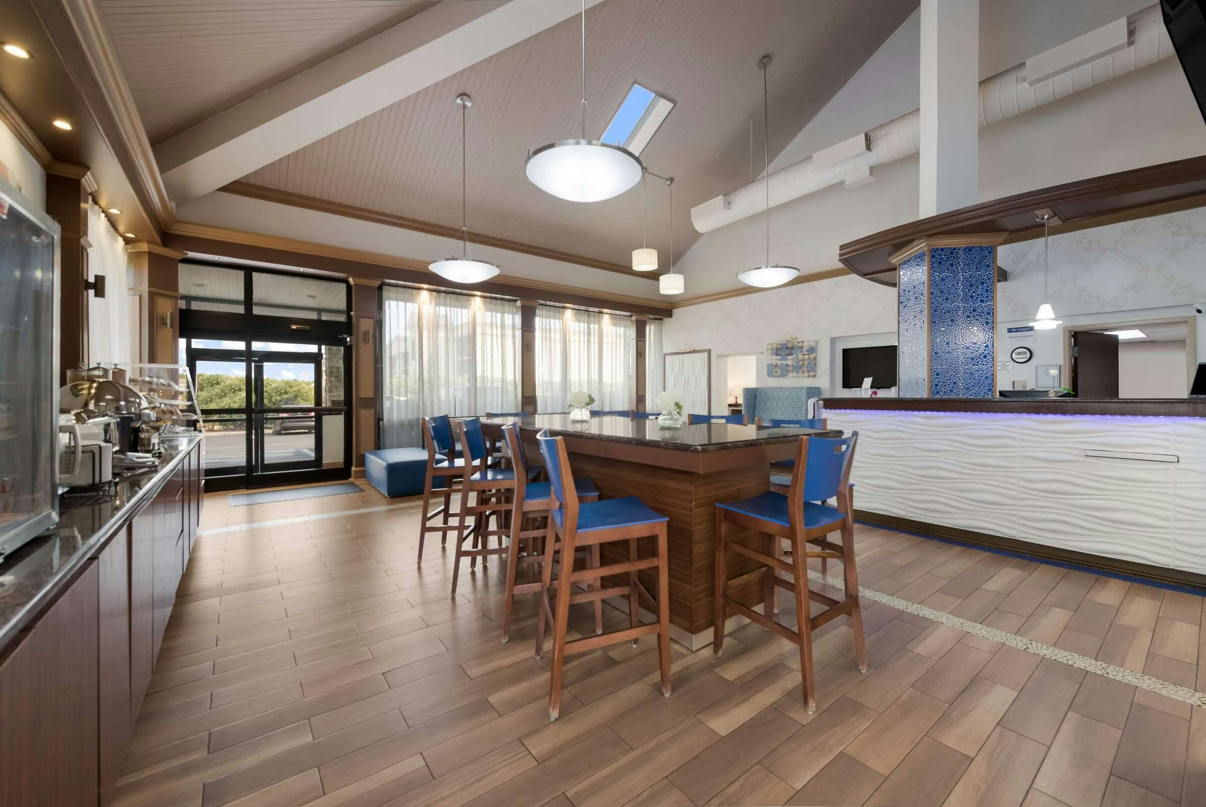 Hotel Best Western Hampton Coliseum Inn photo 1