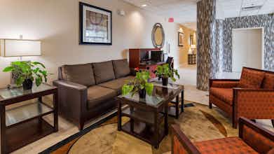 Hotel Best Western Airport Inn & Suites Cleveland photo 1