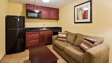 Hotel Best Western Airport Inn & Suites Cleveland photo 4