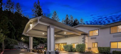 Best Western Inn At The Rogue