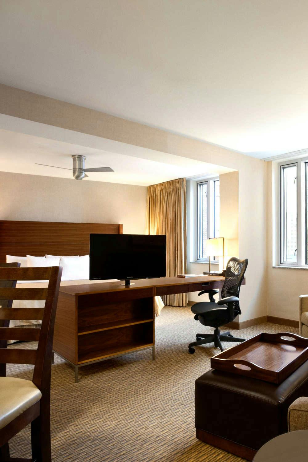 Hotel Homewood Suites by Hilton Baltimore Inner Harbor photo 1