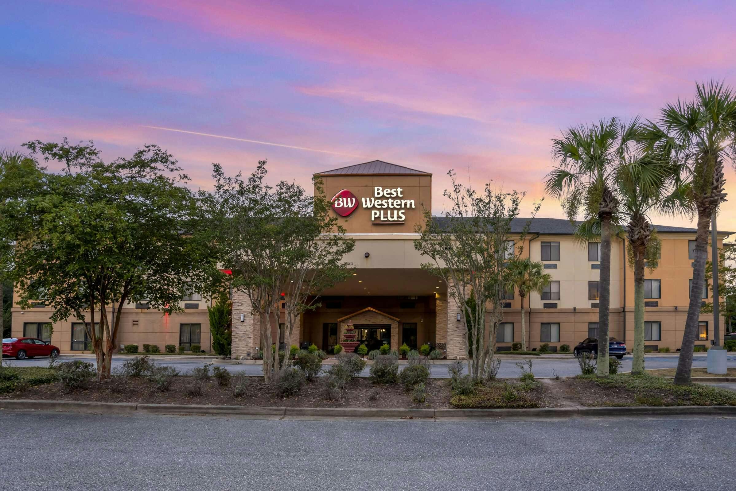 Best Western Plus Daphne Inn & Suites