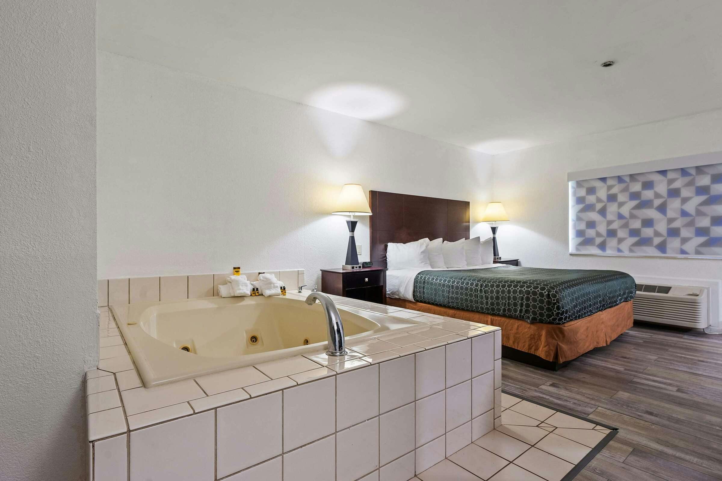 Hotel Best Western Plus Oakbrook Inn photo 2