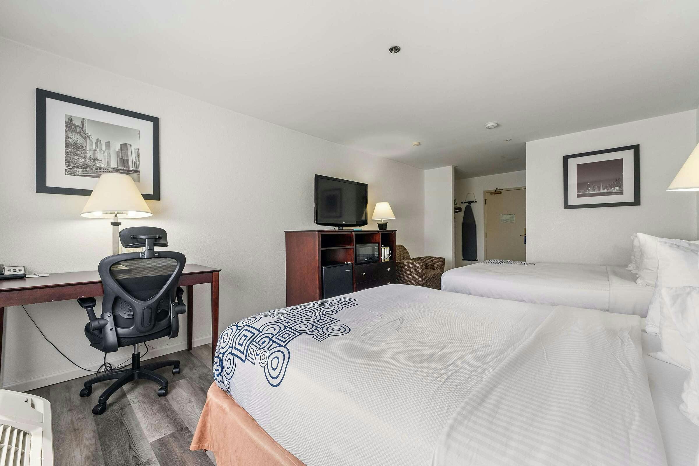 Hotel Best Western Plus Oakbrook Inn photo 5