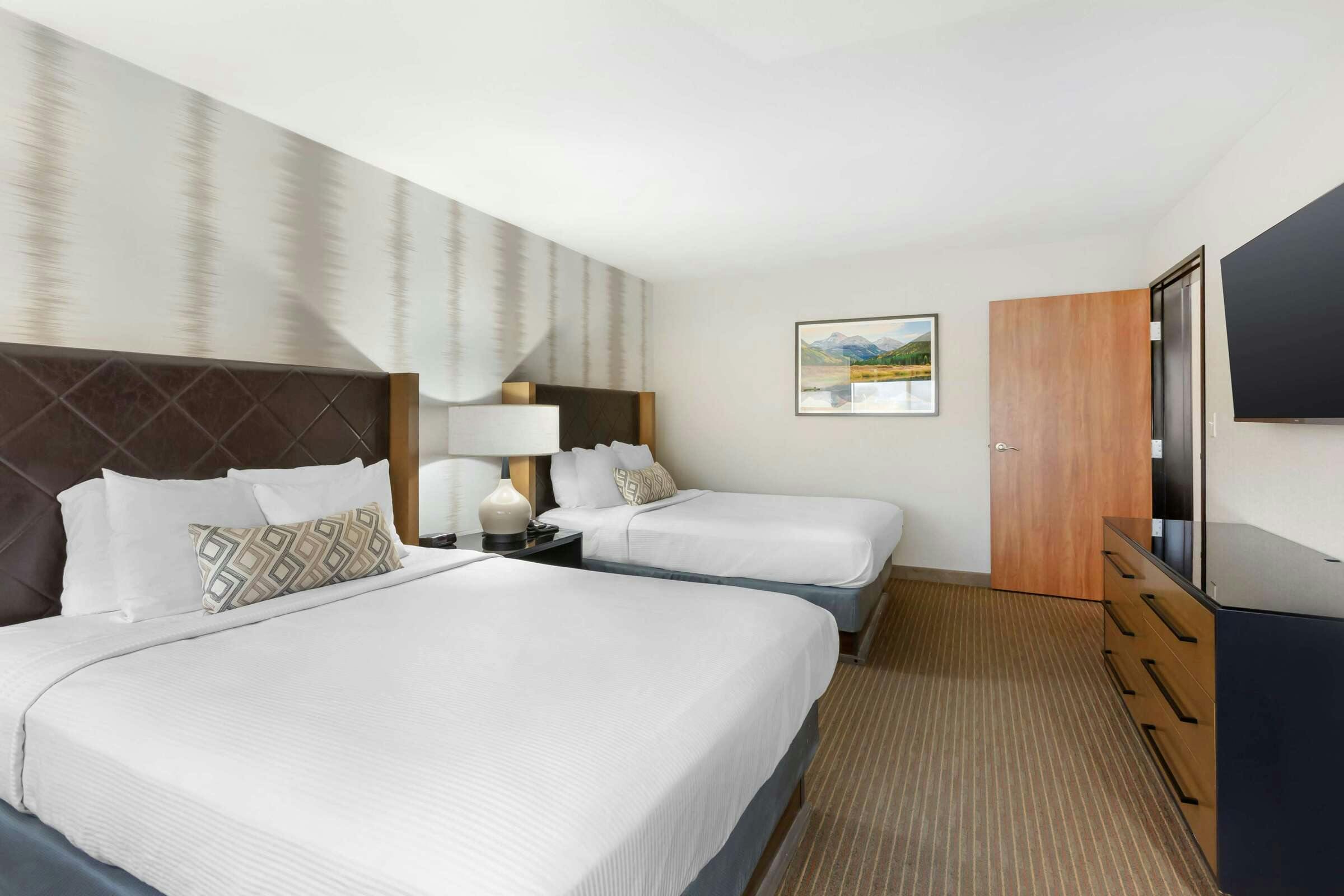 Hotel BEST WESTERN Holiday Hills photo 1