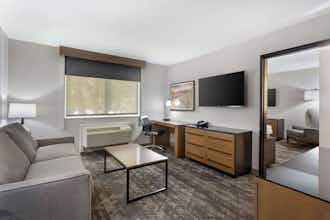 Hotel BEST WESTERN Holiday Hills photo 2