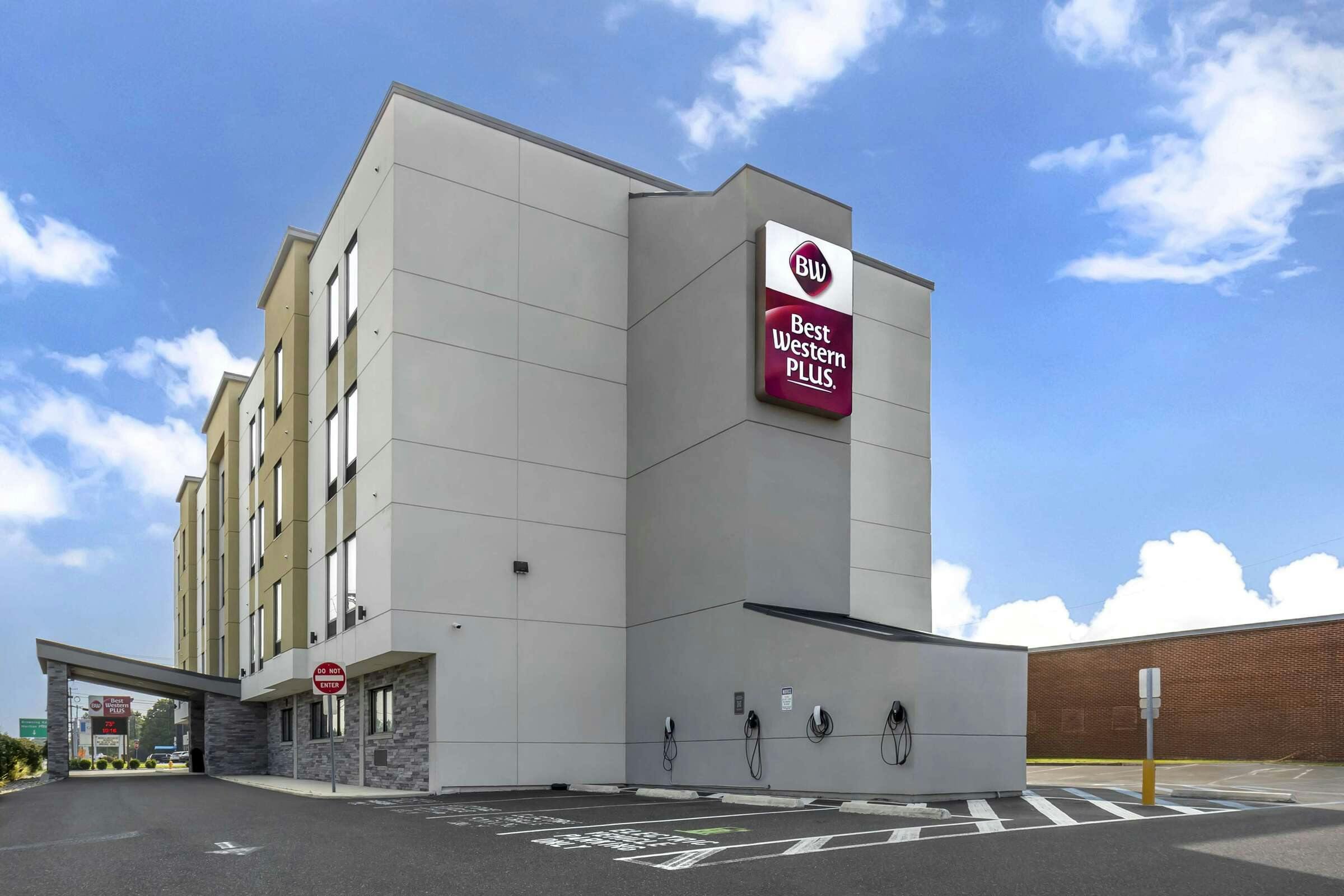 Best Western Plus Philadelphia Pennsauken Hotel