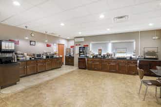 Hotel Best Western Plus Brunswick Inn & Suites photo 3