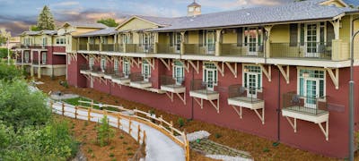 The Agrarian Hotel, Bw Signature Collection
