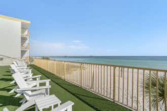 Hotel Chateau Beachfront Hotel, a By the Sea Resort photo 5