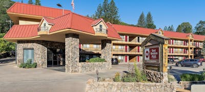 Best Western Plus Yosemite Way Station Motel