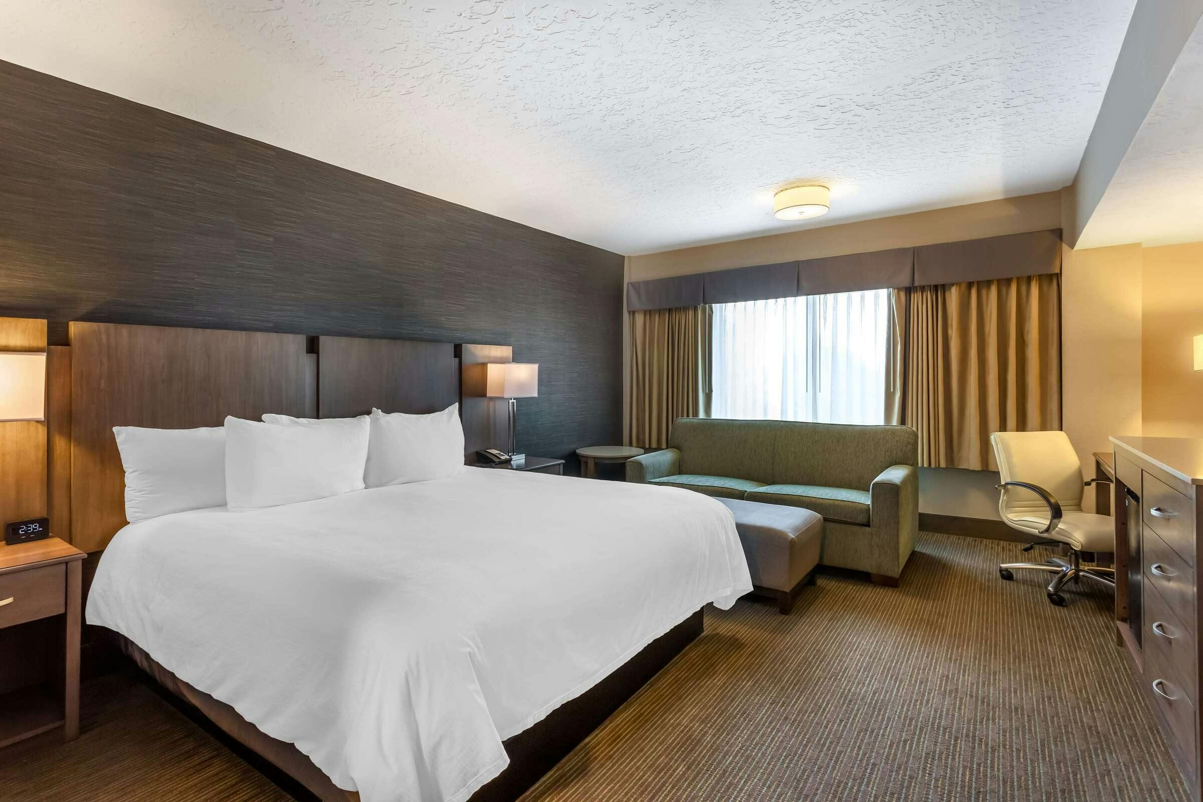 Hotel Best Western Plus CottonTree Inn photo 1