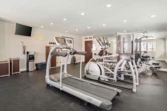 Hotel Best Western Plus Eagle Lodge & Suites photo 5