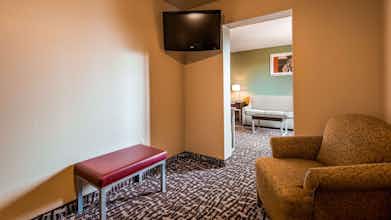 Hotel Best Western Plus The Woodlands photo 4