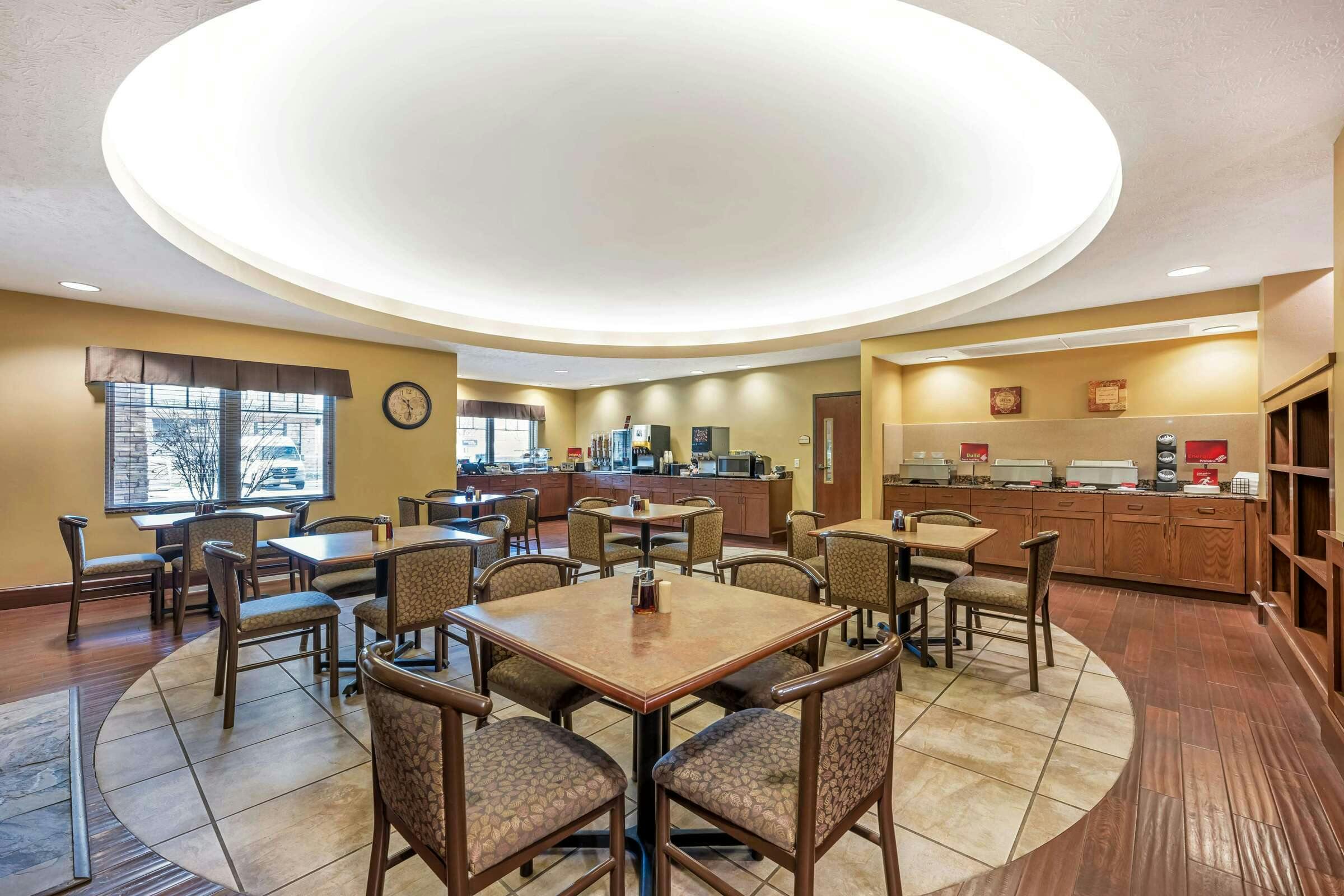 Hotel Best Western Plus Grand Island Inn & Suites photo 3