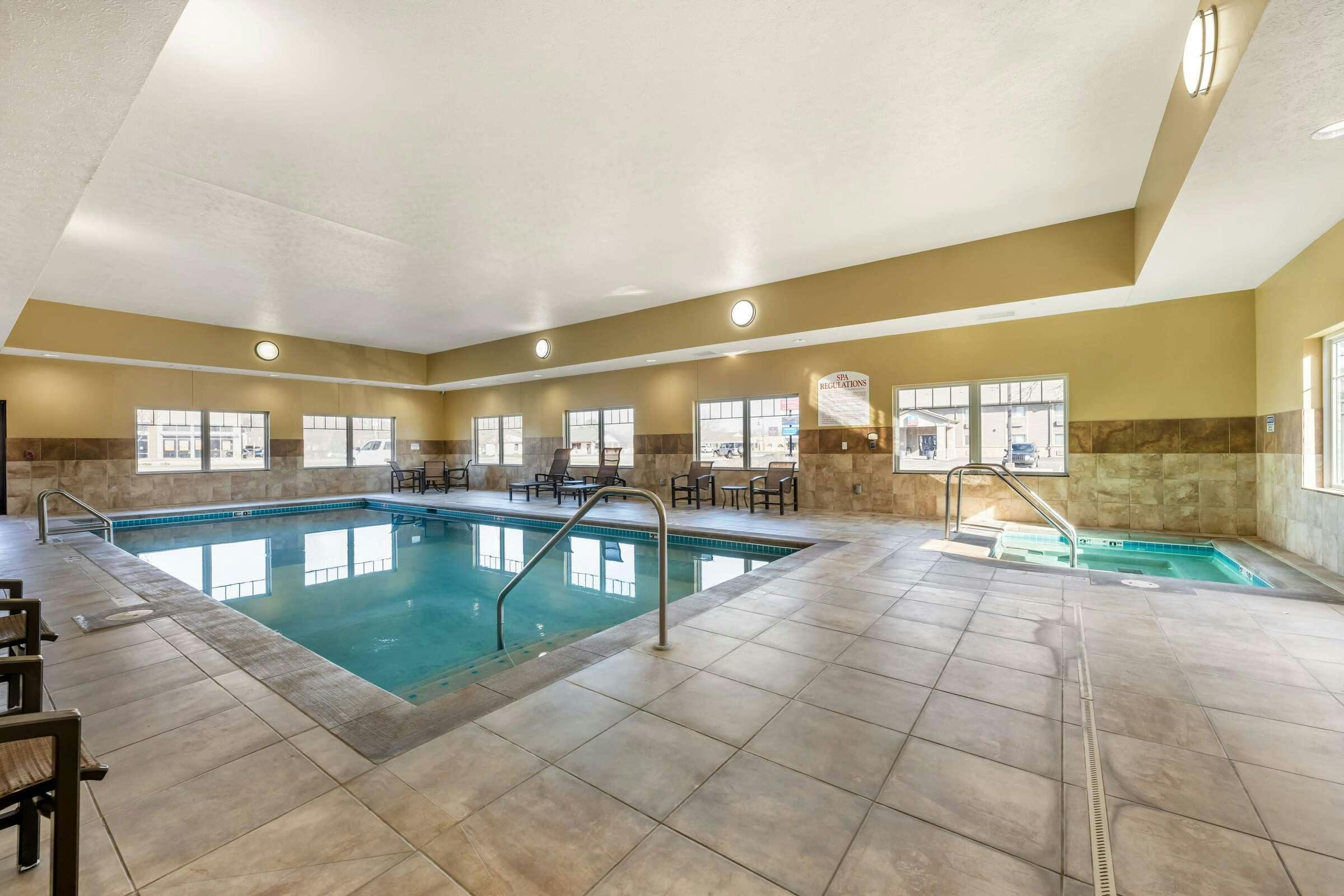 Hotel Best Western Plus Grand Island Inn & Suites photo 4