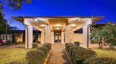 Best Western Crossroads Inn