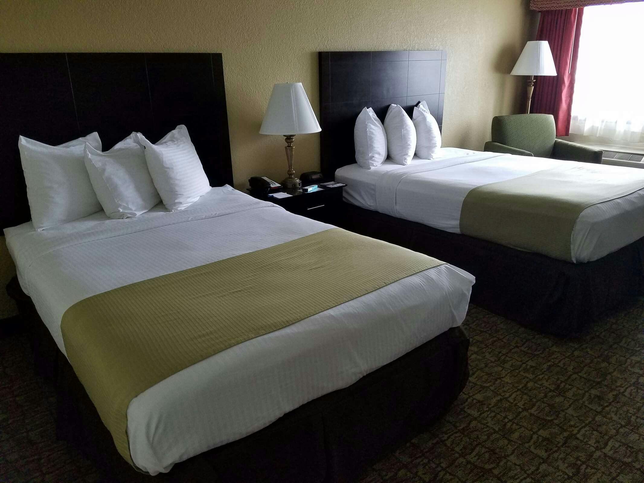 Hotel Best Western Crossroads Inn photo 3