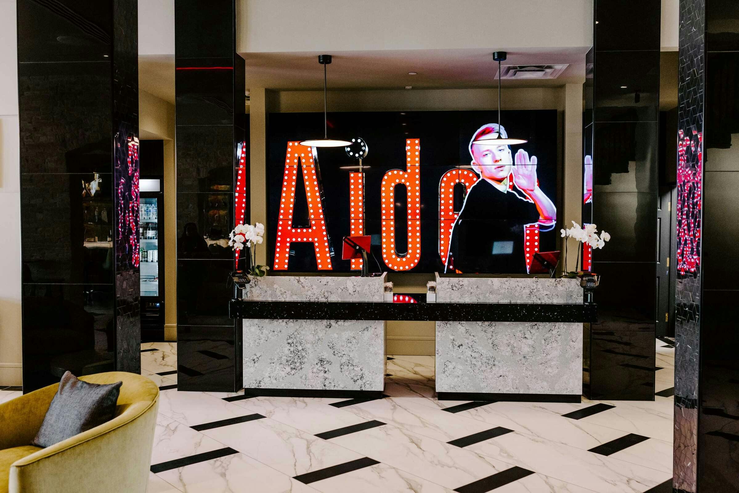 Aiden by Best Western @ San Antonio Riverwalk