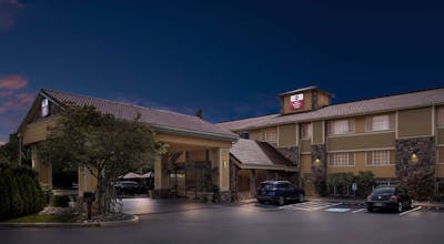 Best Western Plus Parkway Inn