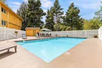 Hotel Best Western Plus Parkway Inn photo 2