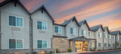 Best Western Plus Cameron's Inn