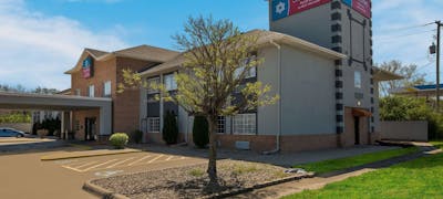 Best Western Topeka Inn & Suites