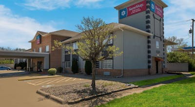 Best Western Topeka Inn & Suites