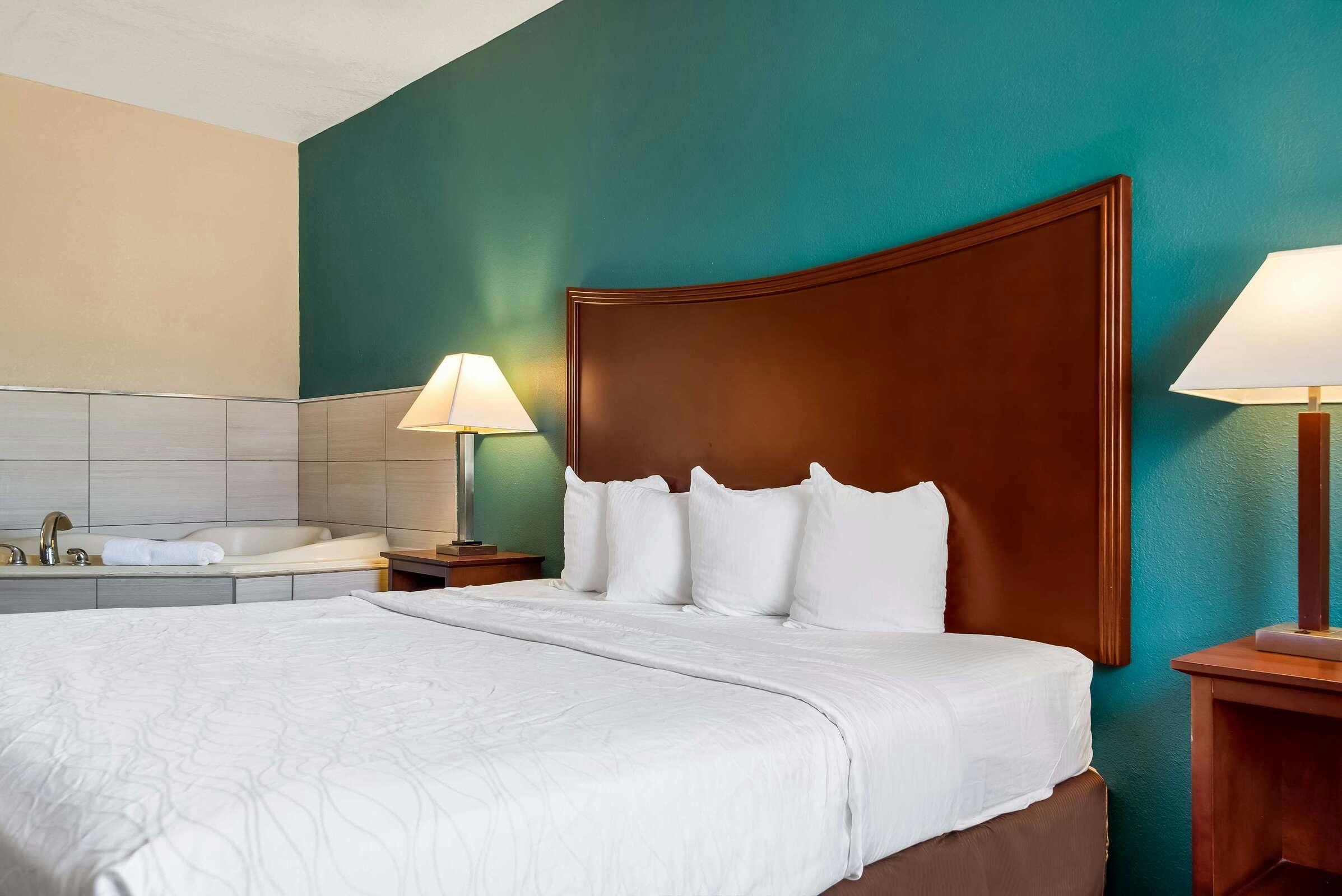 Hotel Best Western Topeka Inn & Suites photo 1