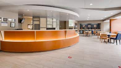 Hotel Best Western Plus Augusta North Inn & Suites photo 3