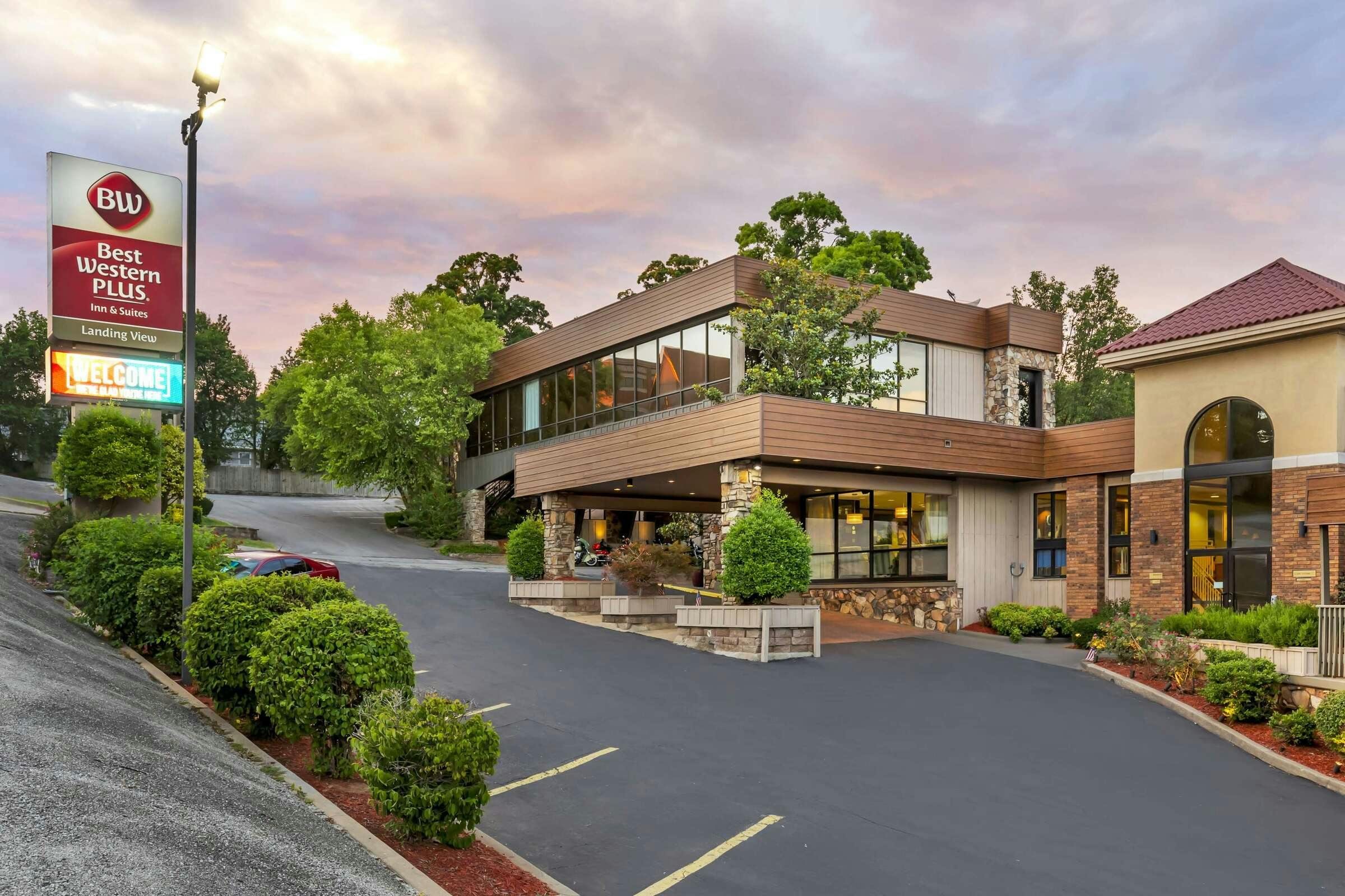 Best Western Plus Landing View Inn & Suites