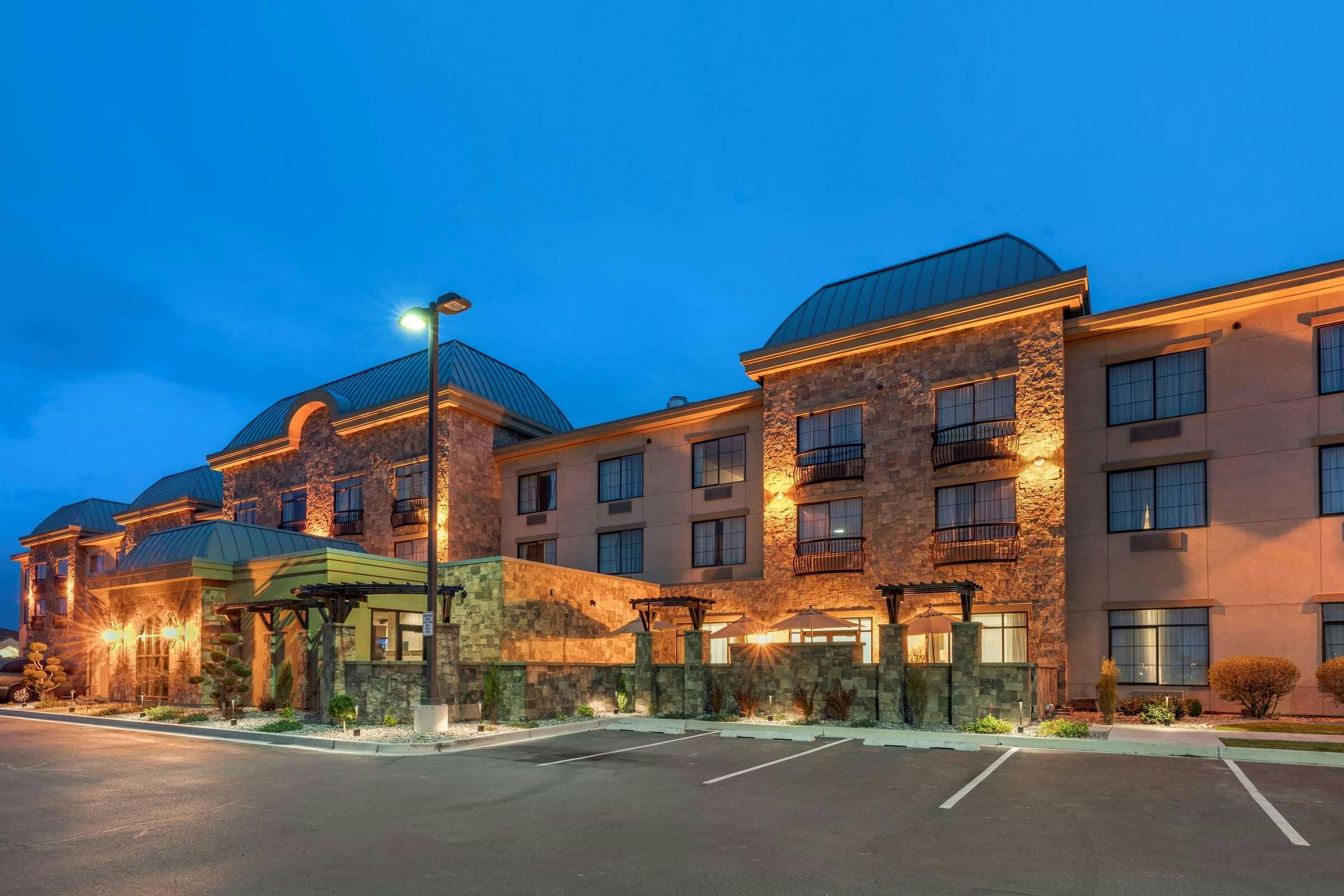 Best Western Plus Pasco Inn & Suites