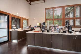 Hotel Best Western Mt. Hood Inn photo 1