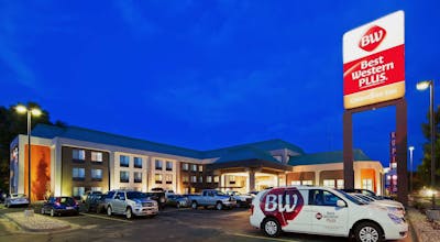 Best Western Plus Cottontree Inn