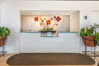 Hotel Best Western Plus Capitola By The Sea Inn & Suites photo 2