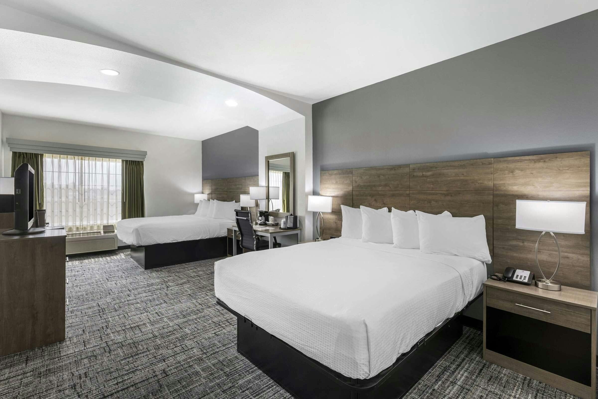 Hotel Best Western Plus MidAmerica Hotel photo 1