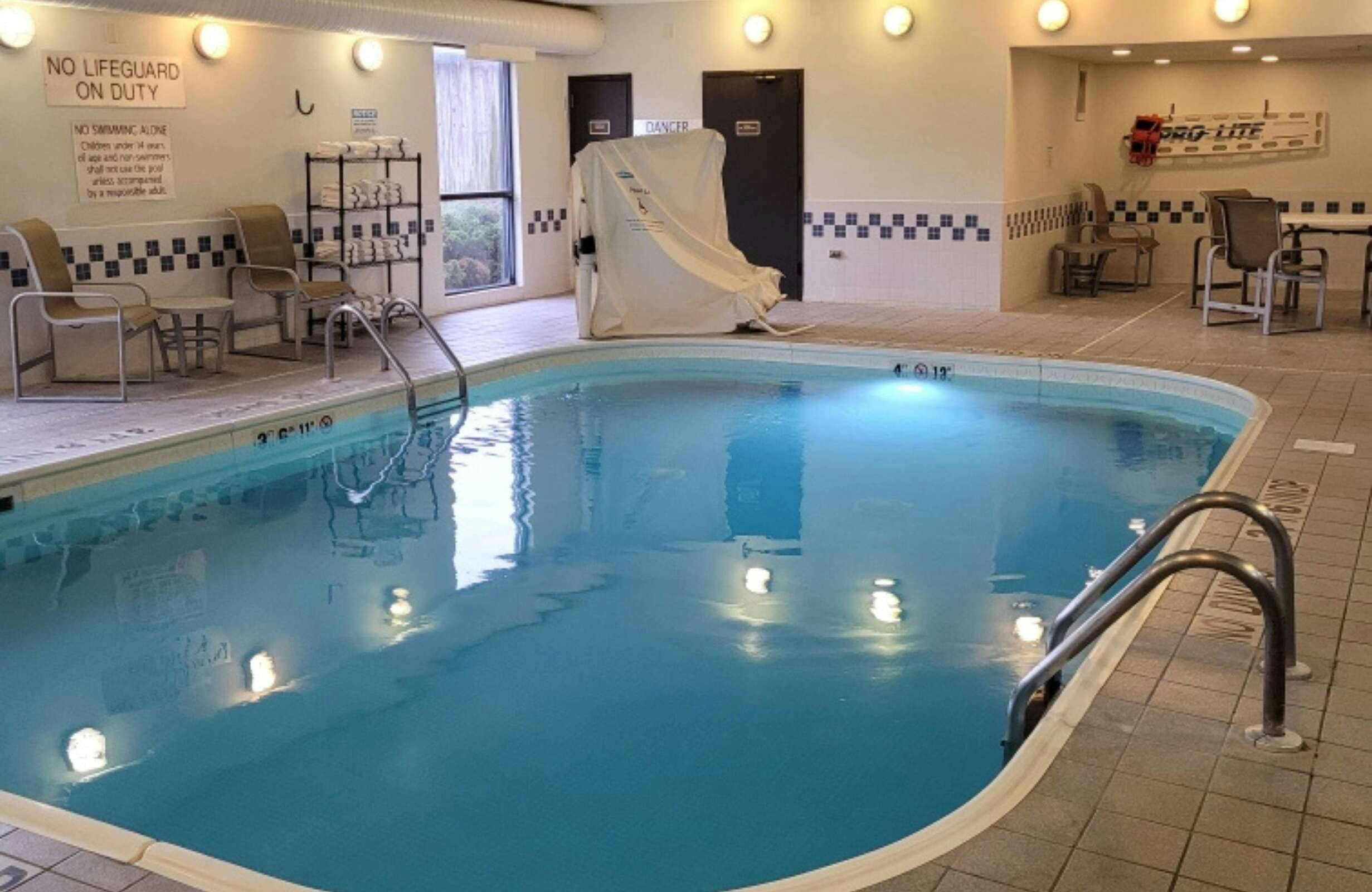 Hotel Best Western Plus Mishawaka Inn photo 2