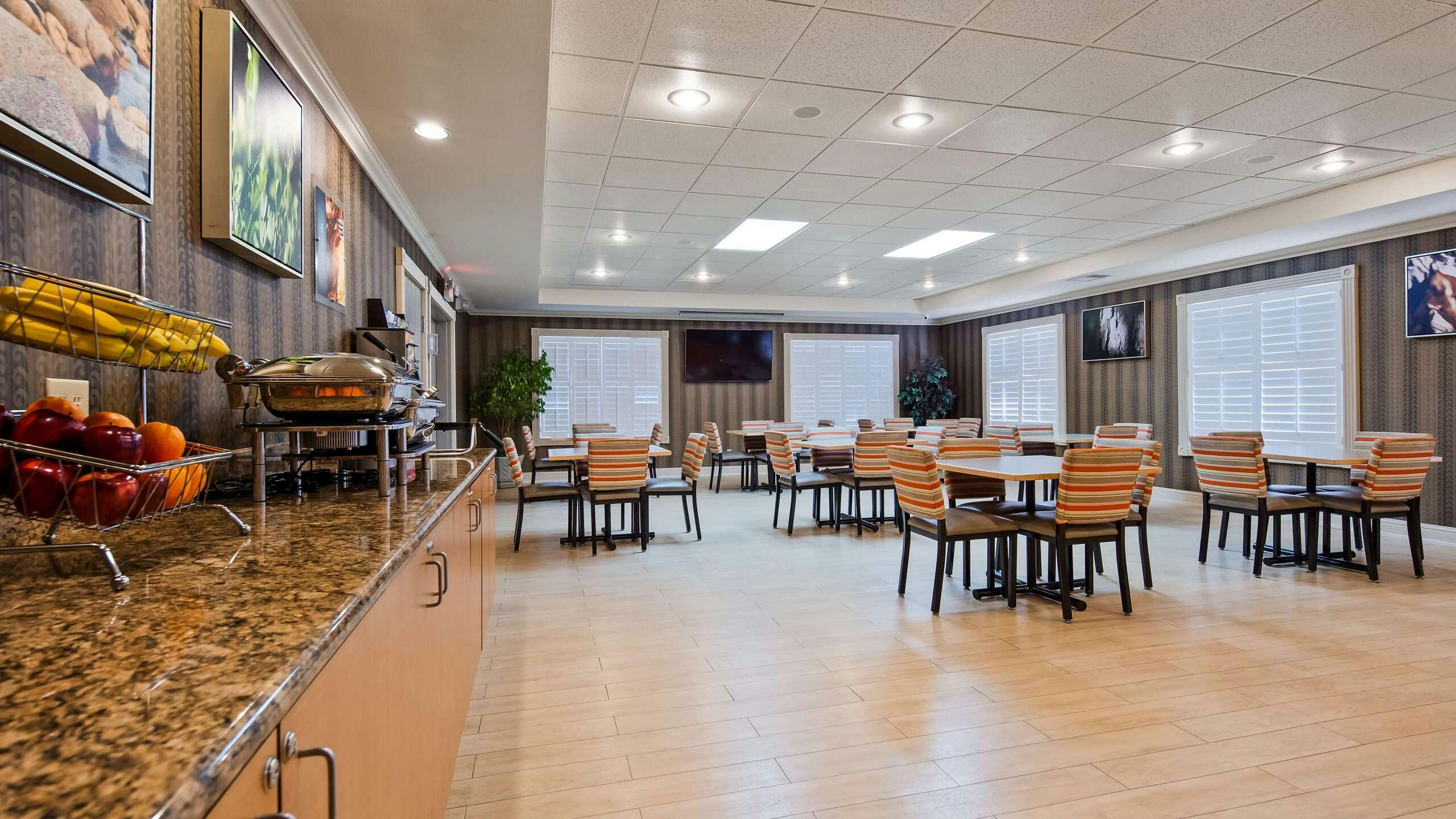 Hotel Best Western Plus Rama Inn & Suites photo 2