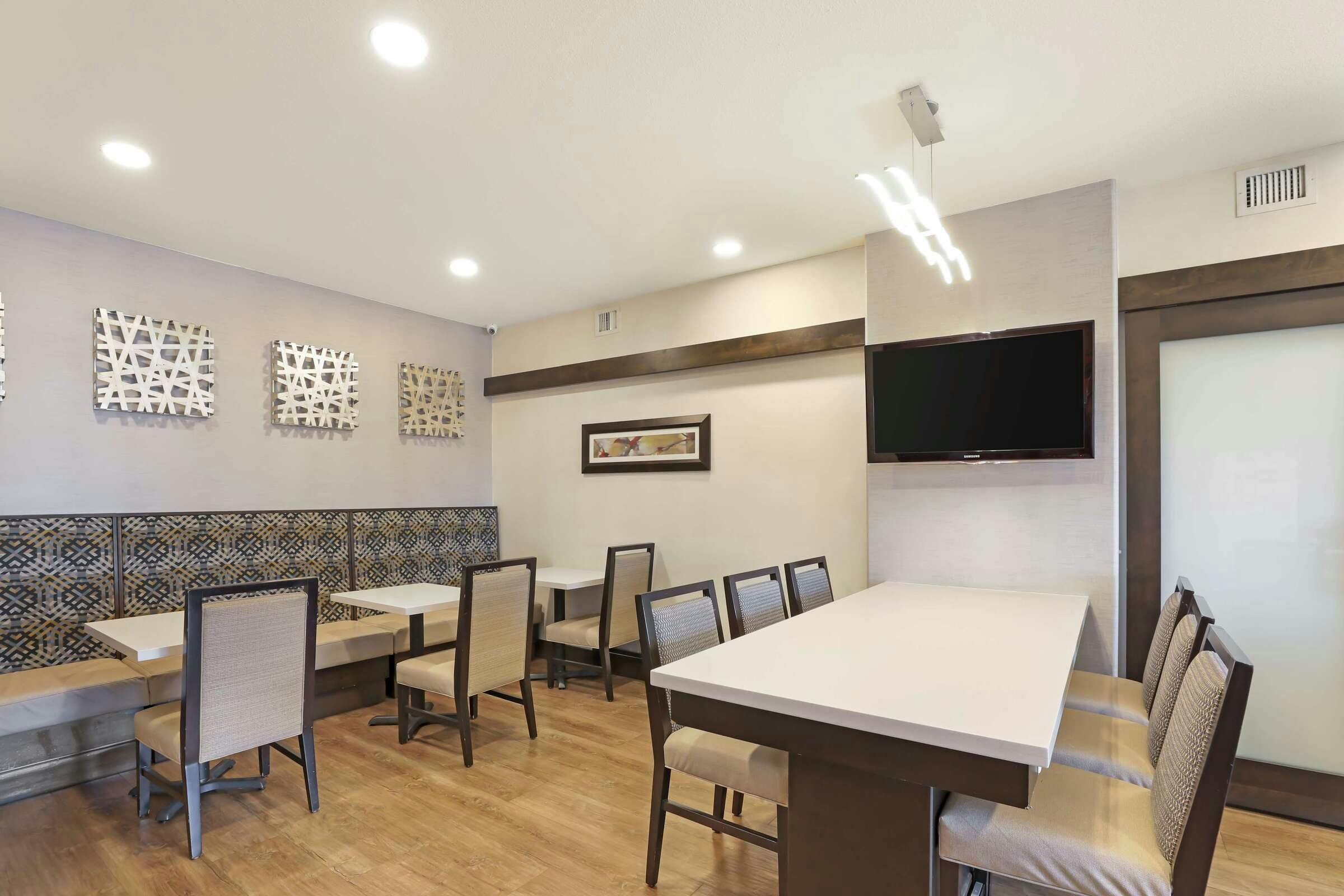 Hotel Best Western Plus Castle Rock photo 3