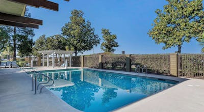 Best Western Plus Orchard Inn